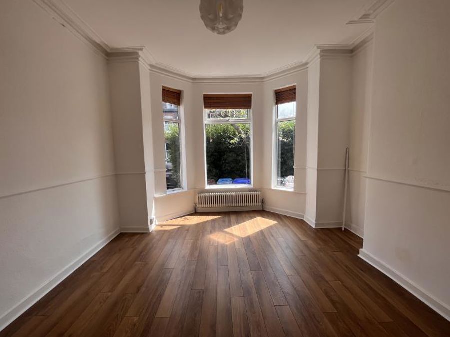 15, Warwick Road image 1