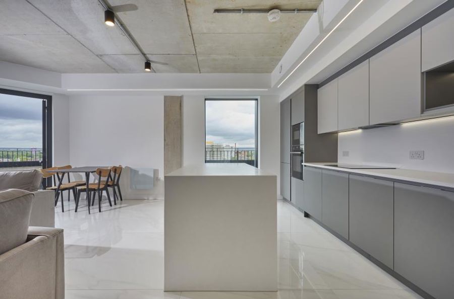 Apt 8.02 :: One Silk Street image 1