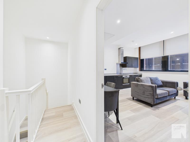 Flat 3 :: Gramercy House image 3