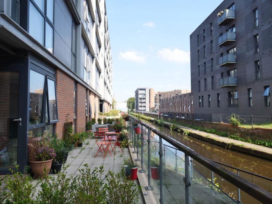 Apt 3.20 :: Flint Glass Wharf image 2