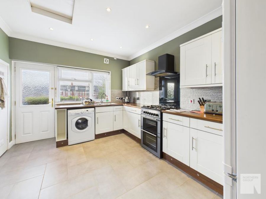 Temple Square :: Manchester image 2