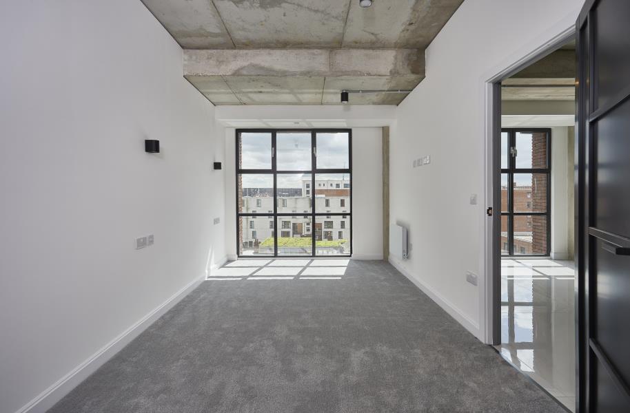 Apt 3.08 :: One Silk Street image 4