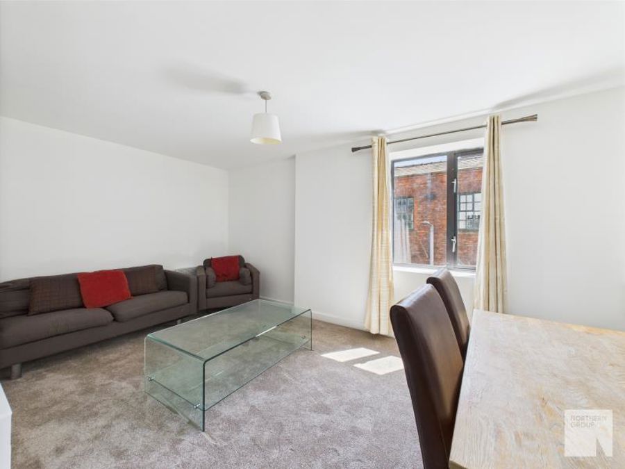 BS41 :: Loom Street image 1