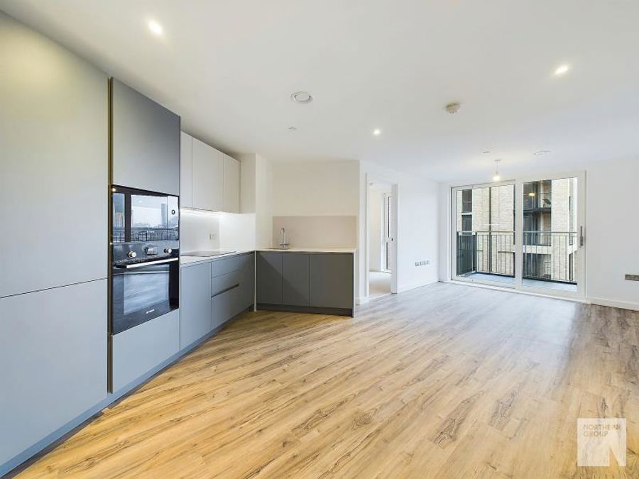 Block B :: The Railings image 2