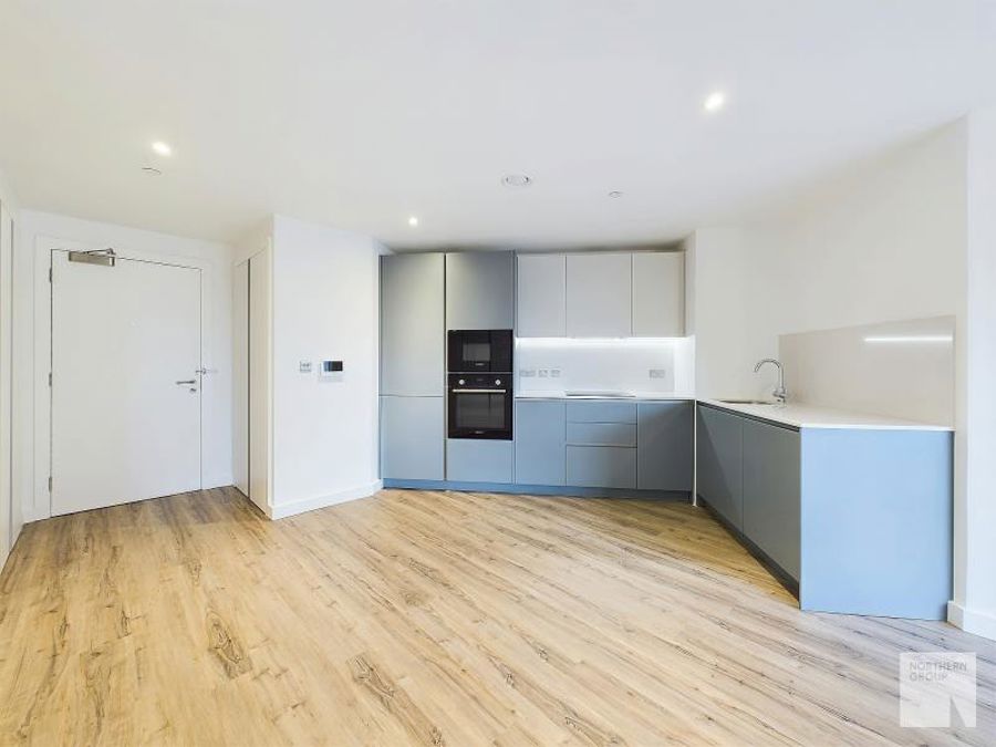 Block B :: The Railings image 3