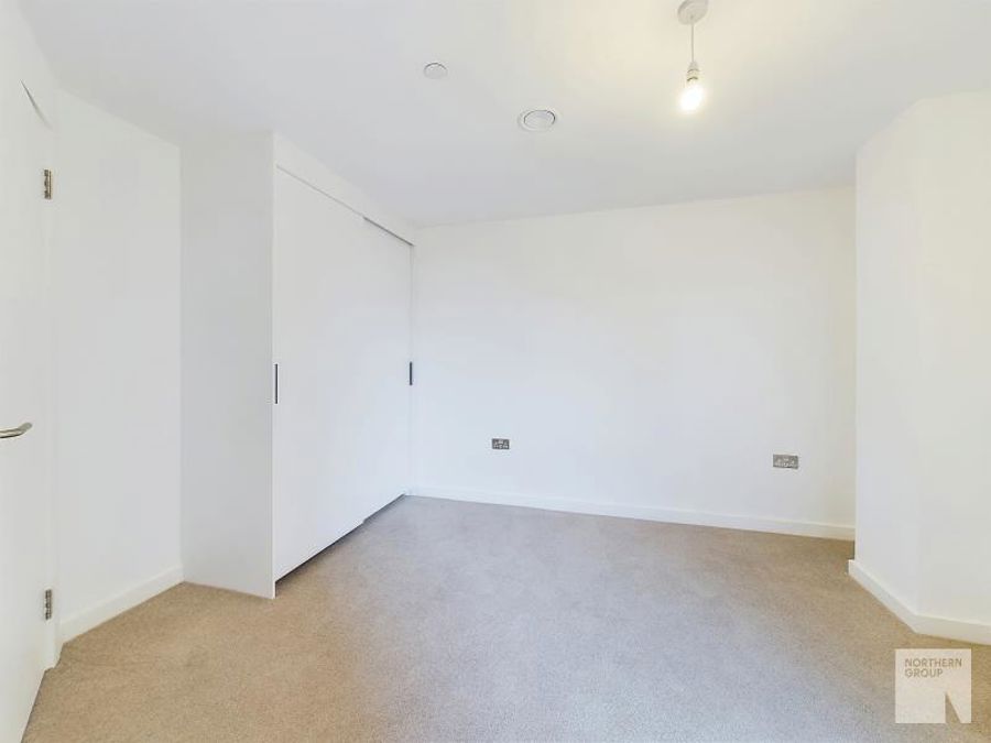 Block B :: The Railings image 6