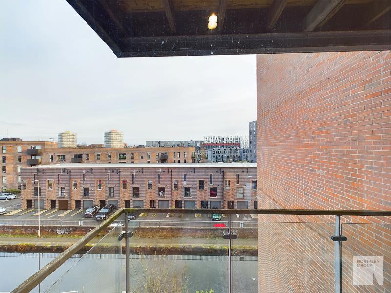 Apt 2.22 :: Flint Glass Wharf image 2