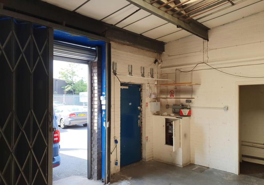 Unit 5 :: Crown Industrial Estate image 6