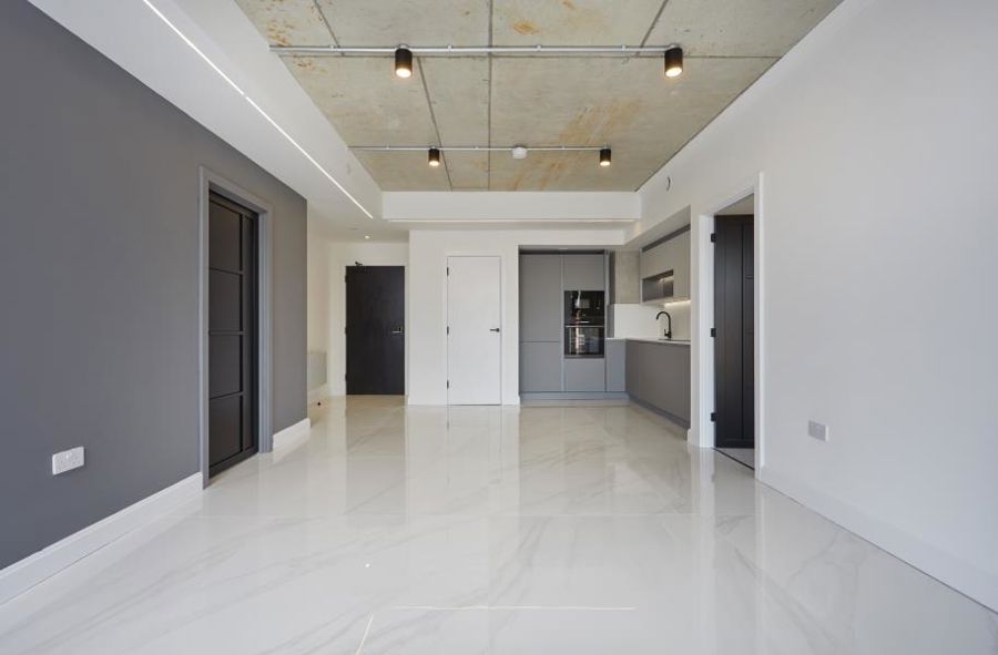 Apt 3.02 :: One Silk Street image 1
