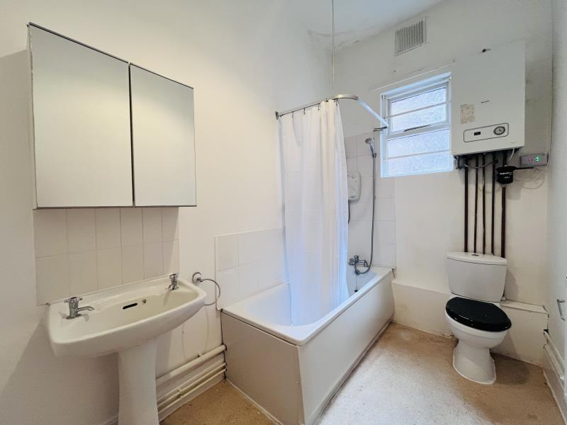 Flat 2 Mayfield Road :: Chorlton image 6