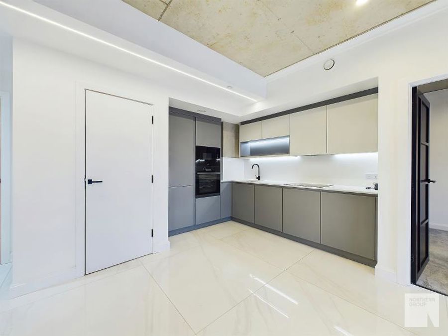 Apt 6.02 :: One Silk Street image 2