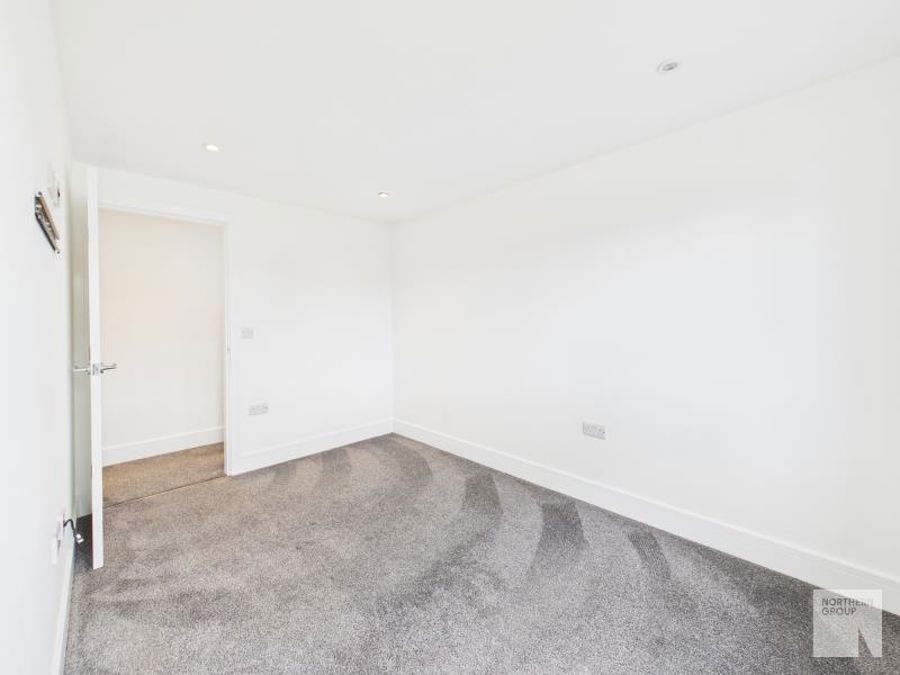 Surrey Avenue :: Marsland Green image 13