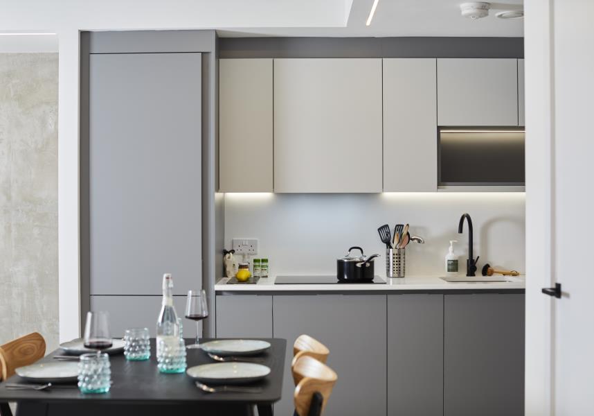 Apt 8.10 :: One Silk Street image 2