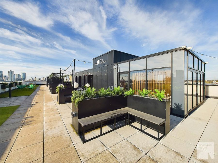 Apt 8.10 :: One Silk Street image 3