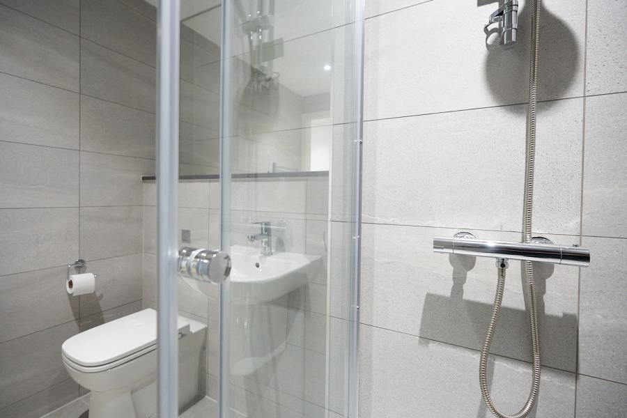 Apt 8 :: The Quarters image 8