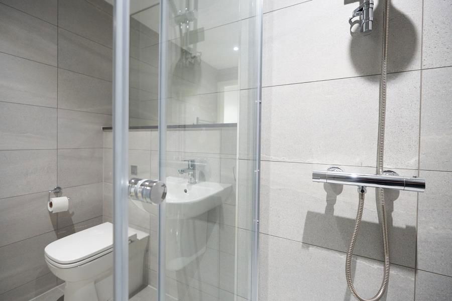 Apt 8 :: The Quarters image 8