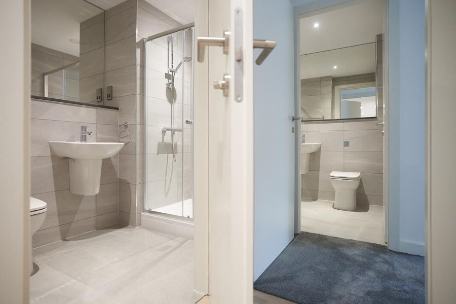 Apt 8 :: The Quarters image 9