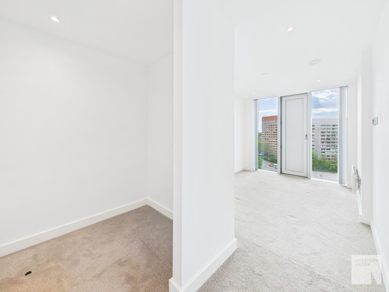 Elizabeth Tower :: Manchester image 13