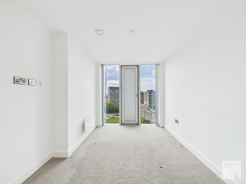 Elizabeth Tower :: Manchester image 15