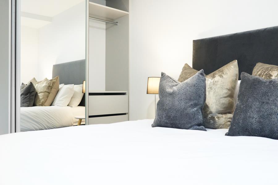 Apt 3 :: The Quarters image 15