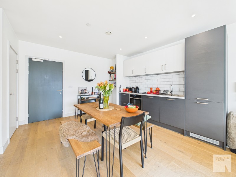 Apt 17 :: One Vesta Street image 4