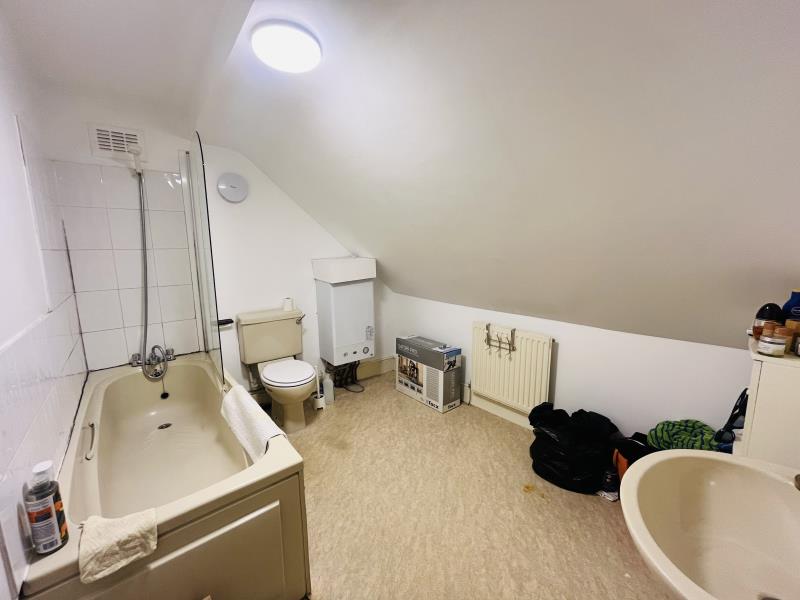 Flat 4 Zetland Road :: Chorlton image 3