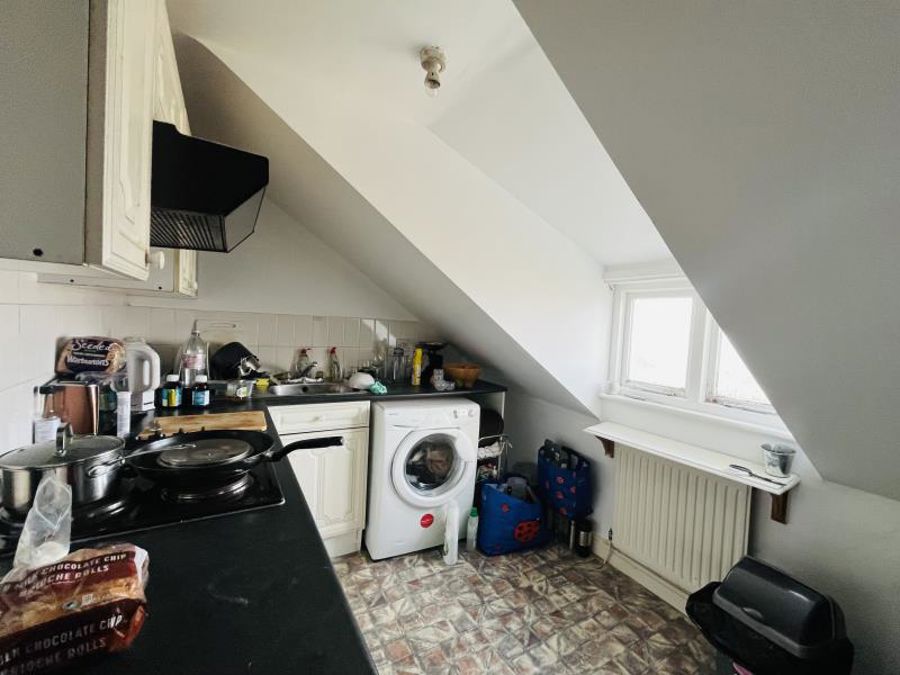 Flat 4 Zetland Road :: Chorlton image 4