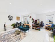 Apt 2.15 :: Ice Plant image 1