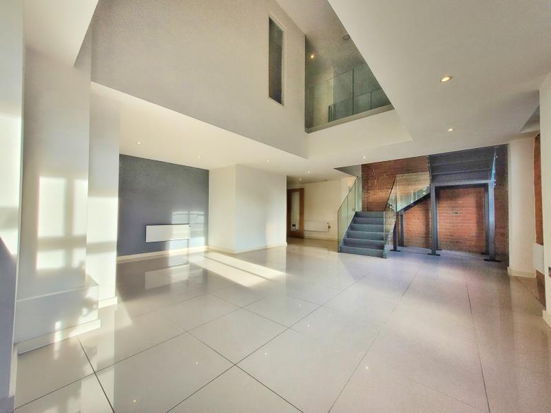 Apt 3.09 :: Ice Plant image 6