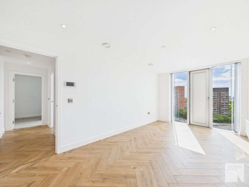 Elizabeth Tower :: Manchester image 7