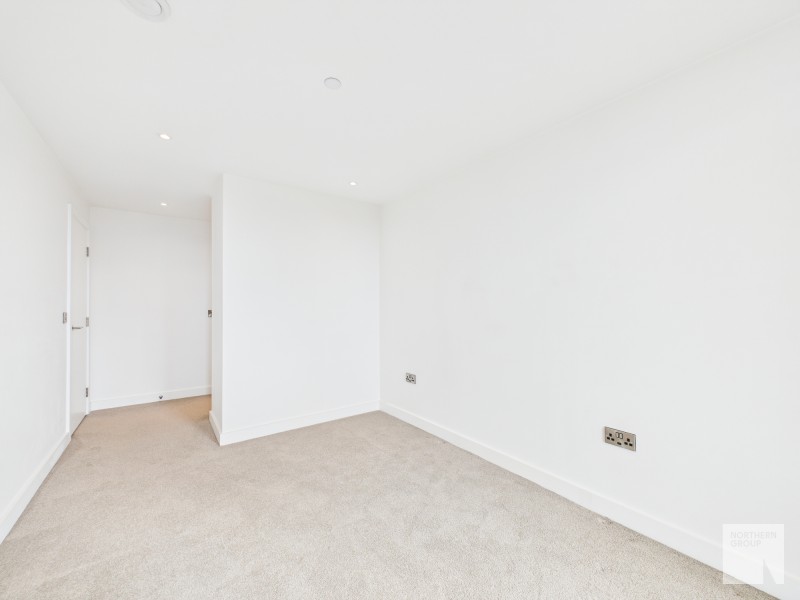 Elizabeth Tower :: Manchester image 14