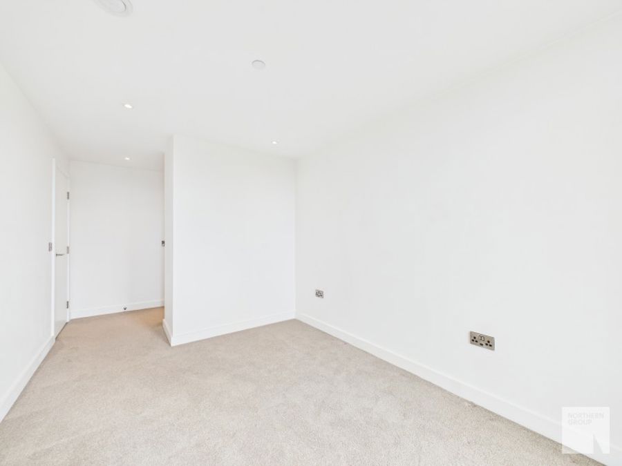 Elizabeth Tower :: Manchester image 14