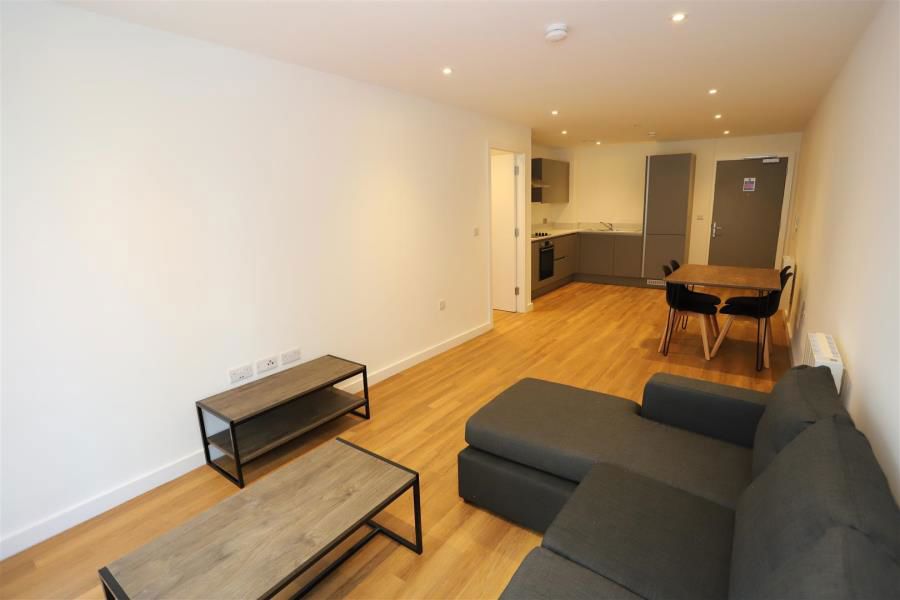 Apt 105, Deluna  image 4