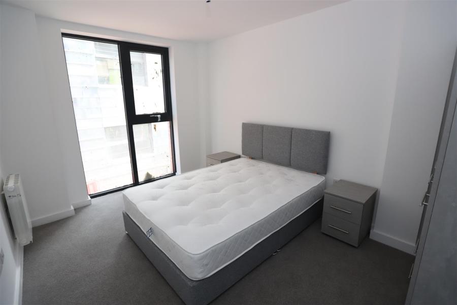 Apt 105, Deluna  image 5