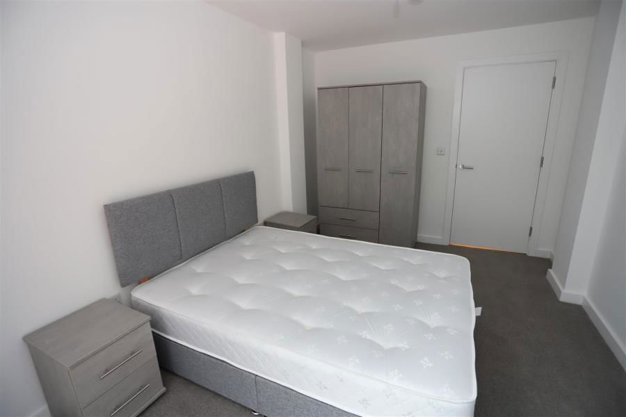 Apt 105, Deluna  image 6