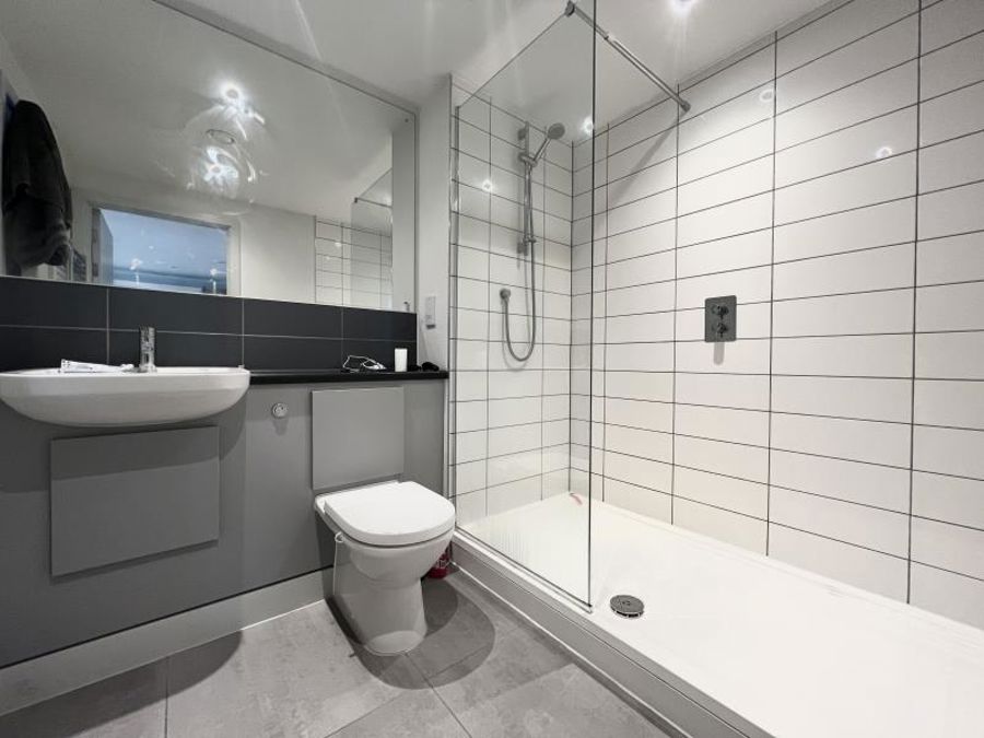 One Vesta Street image 6