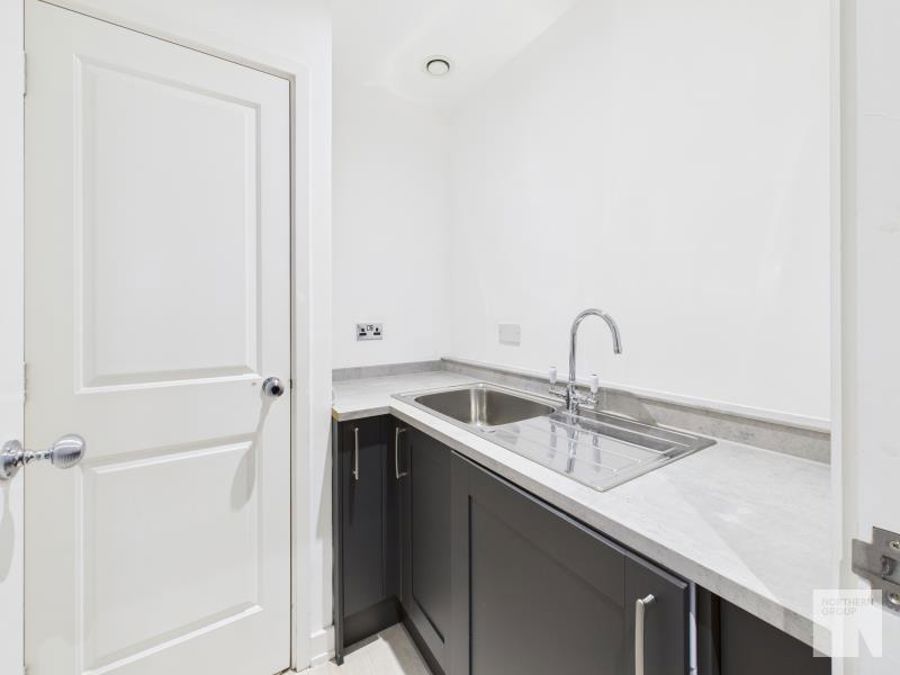 Flat 4 :: Gramercy House image 4