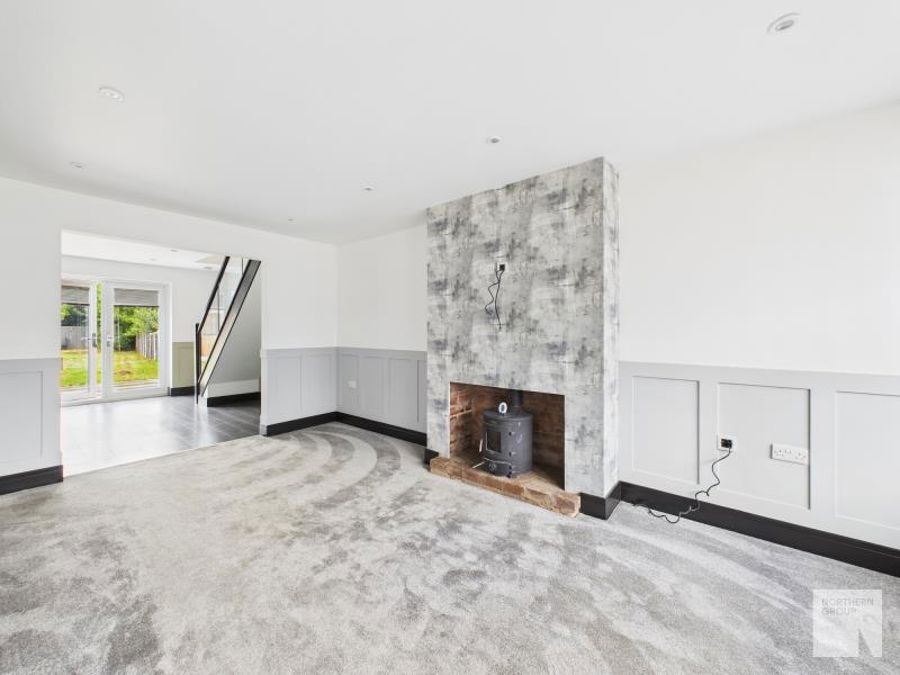 Surrey Avenue :: Marsland Green image 3