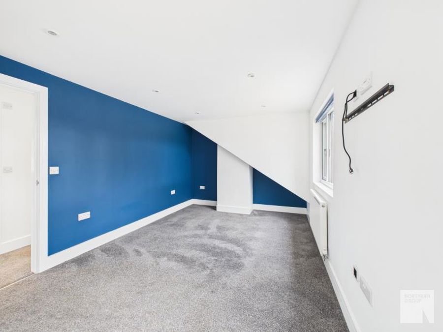 Surrey Avenue :: Marsland Green image 13