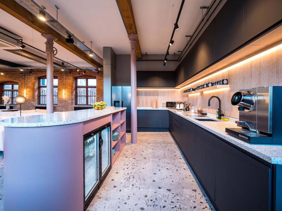 Private office at Flint Glass Works image 3