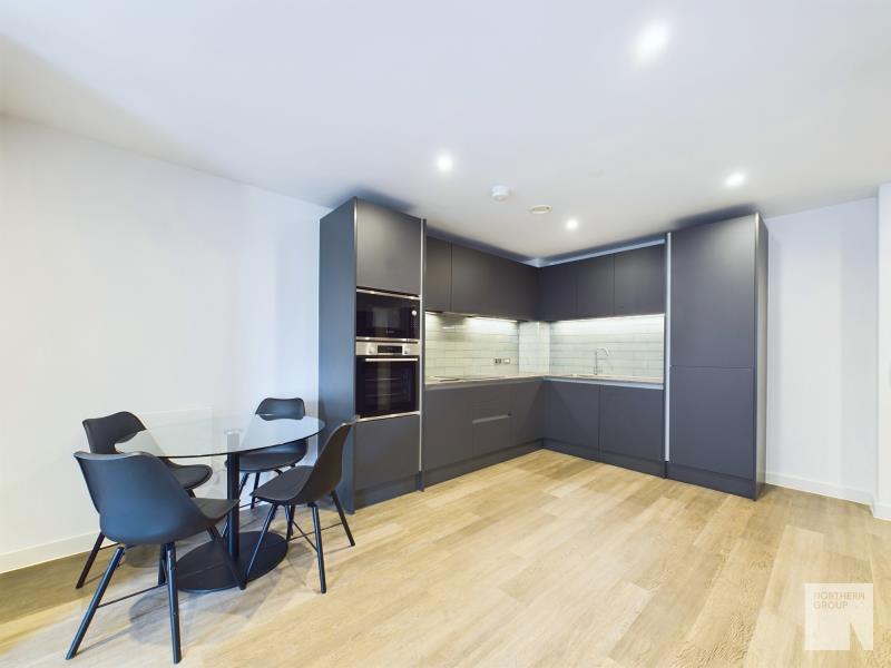 High Definition :: 5th Floor image 9