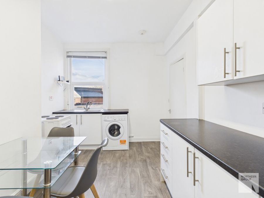 Barlow Moor Road :: Chorlton image 2