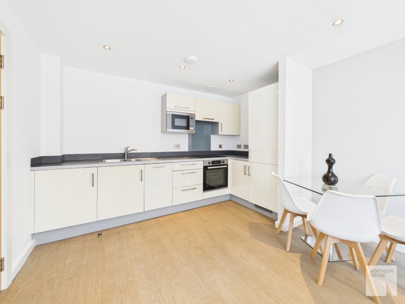 Apt 4.03 :: Flint Glass Wharf image 2