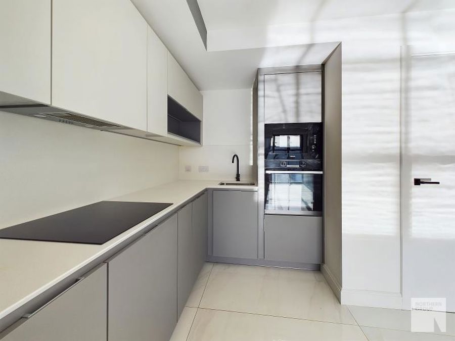 Apartment 4.07 One Silk Street image 7