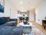 Flat 50 :: The Quarters image 12