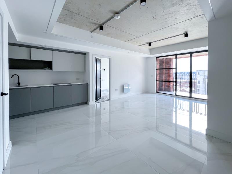 Apt 5.06 :: One Silk Street image 3
