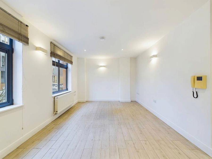 Tarn House, Manchester image 5