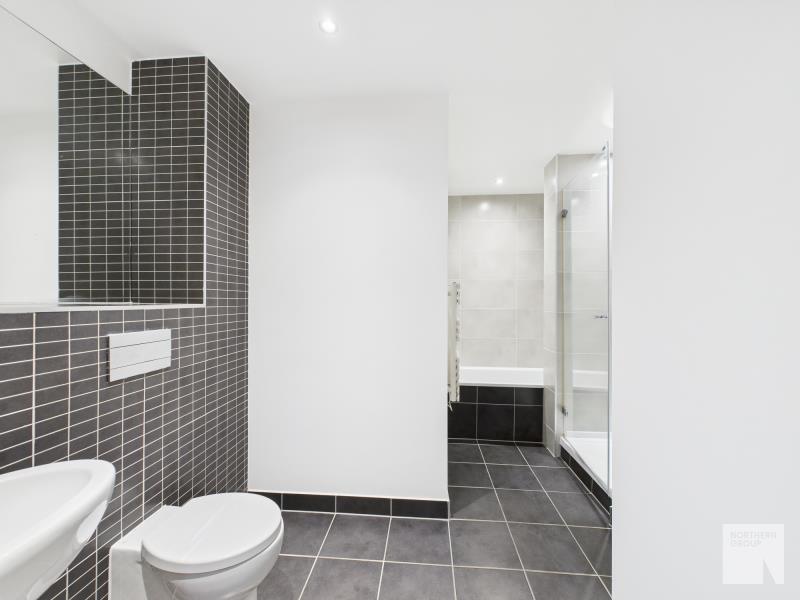 Apt 2.02 :: Flint Glass Wharf image 10