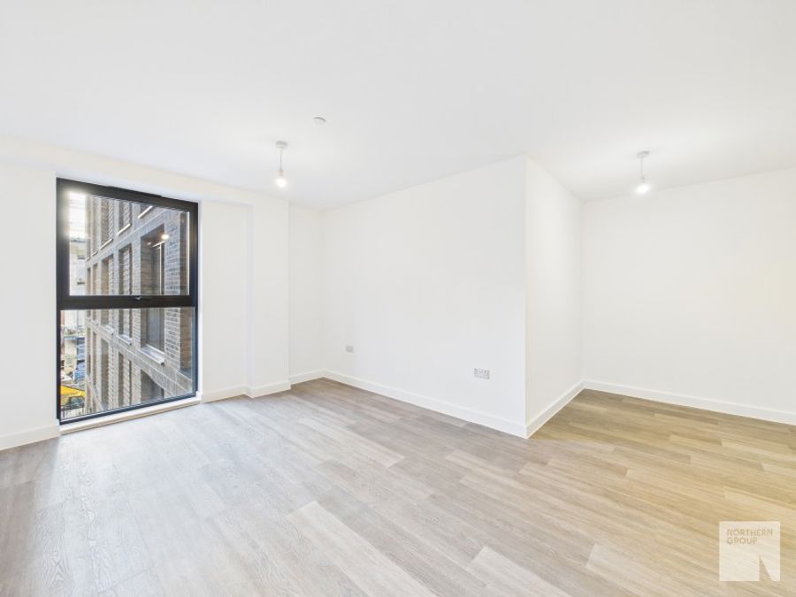 Berkley Square :: Salford image 1