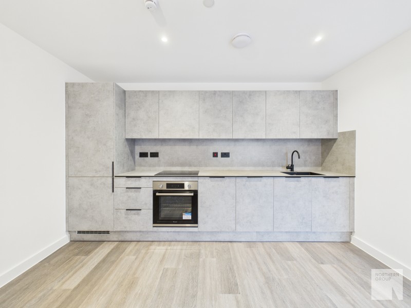 Berkley Square :: Salford image 6